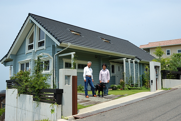 愛犬のベルとYさんご夫婦