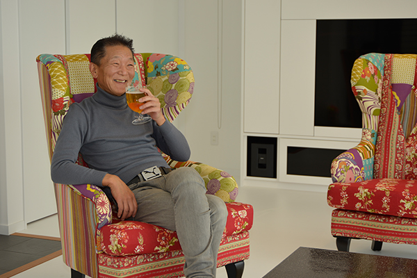 ファーストリビングで寛ぐMさん