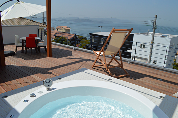 屋上に設けたジャグジー