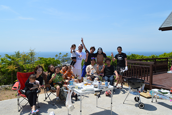 3家族でバーベキューパーティー